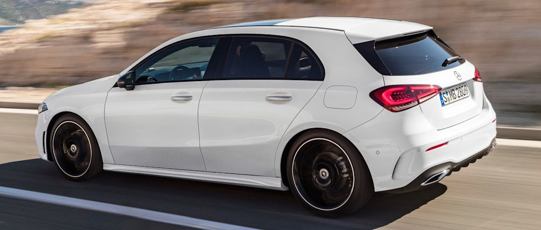 Mercedes-Benz-A220-2