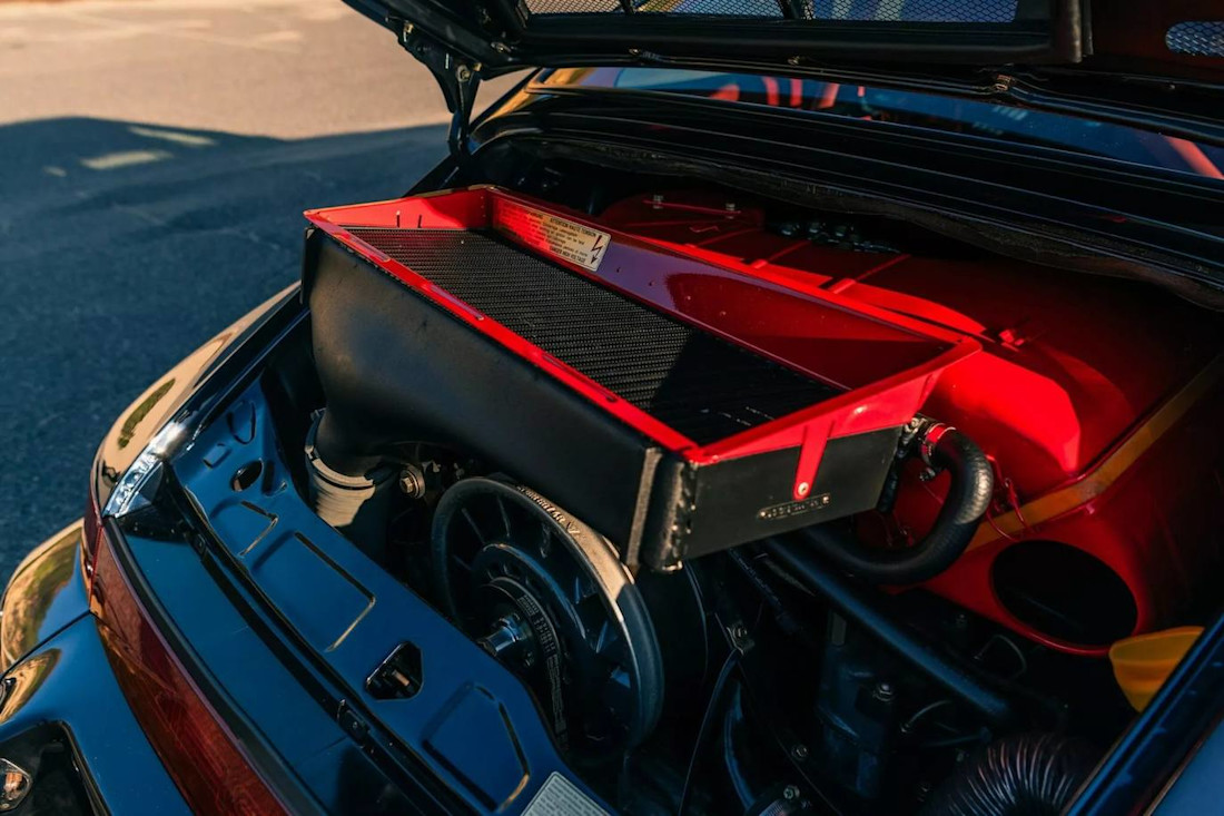 Porsche-911-Turbo-S-Lightweight-1993 (2).jpg