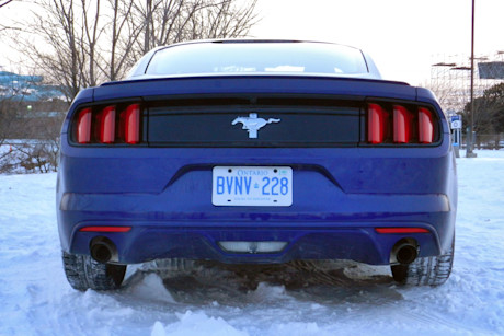 Editorial 2015 ford mustang v6 jb 10