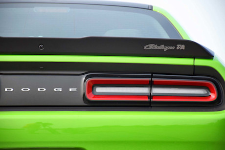 Editorial 2017 dodge challenger ta 392 12 jp