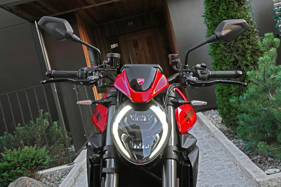 2 ducati-monster-2026-front