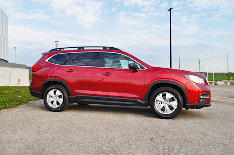 Editorial 06 2020 subaru ascent convenience 03 mb