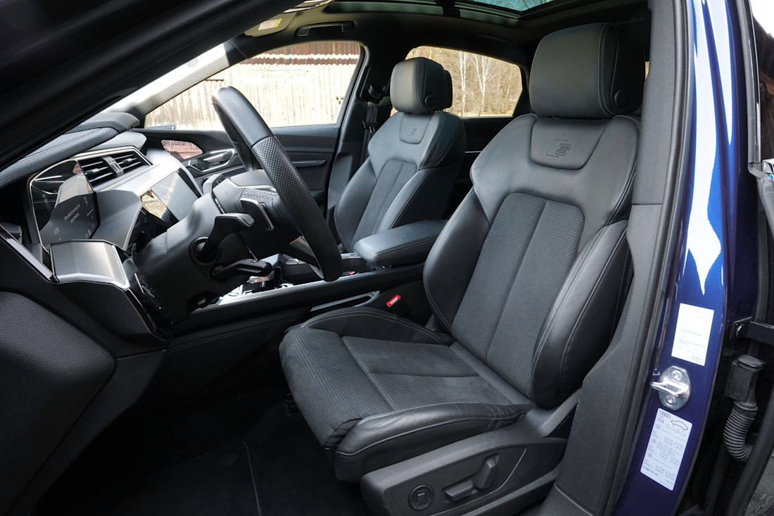 Audi e-tron Sportback 55 quattro 2022_Vordersitze
