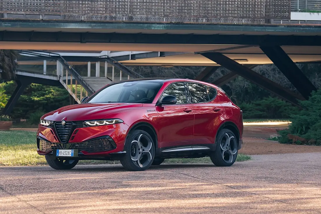 BEBE20251120 Alfa Romeo Tonale 01