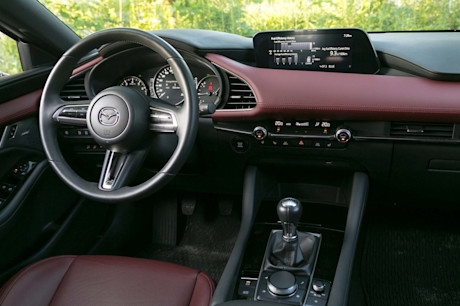 Editorial 2019 mazda3 sport gt 16 jw