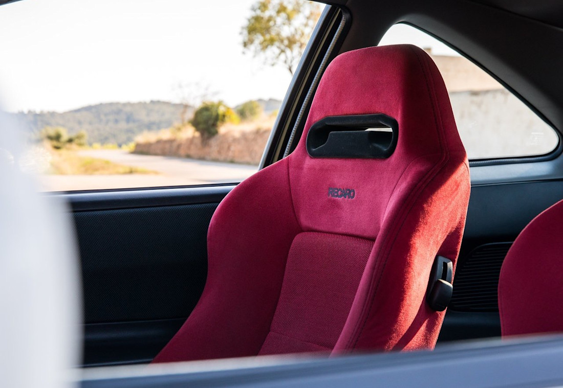 Honda-Integra Type R-1998 interior