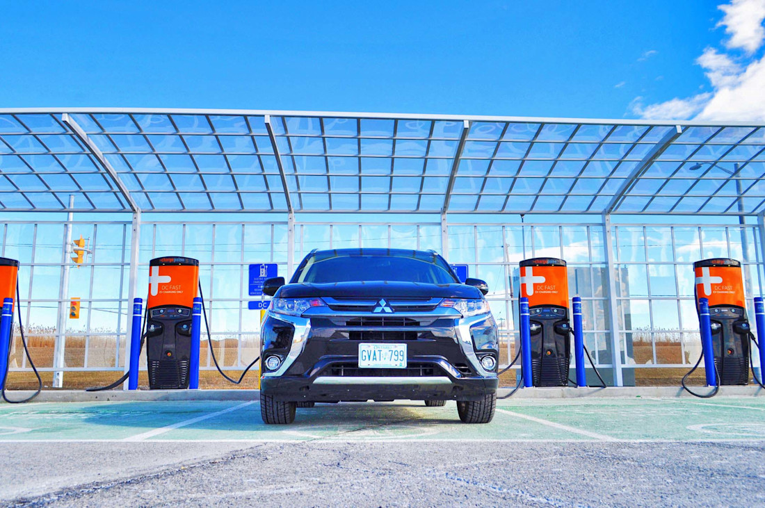 Editorial 2018 mitsubishi outlander phev gt s awc 25 mb