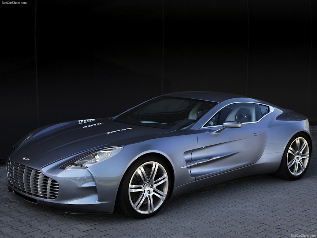 Aston_Martin-One-77-2010-1280-03