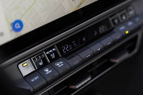 Editorial 2025 toyota camry vs honda accord comp jw 240918 41