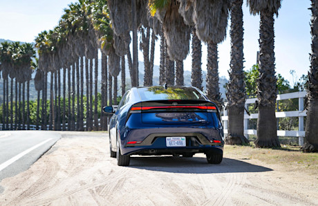 Editorial 2023 toyota prius xle awd 07 jw