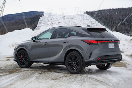 Editorial 2025 lexus rx vs 2005 lexus rx comp di 250304 5
