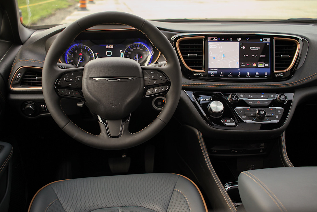 2027 Chrysler PAcifica - TD - CT - 261005 - 5.jpg
