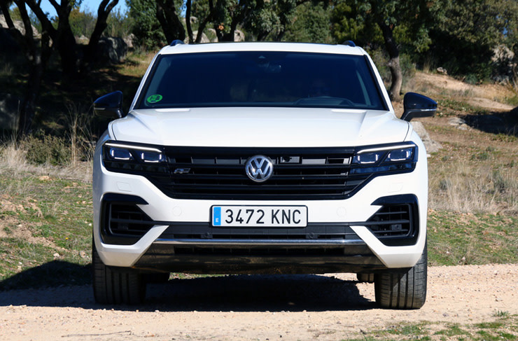 Volkswagen Touareg (3).JPG