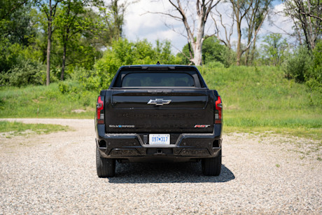 Editorial 2024 chevrolet silverado ev jw 26