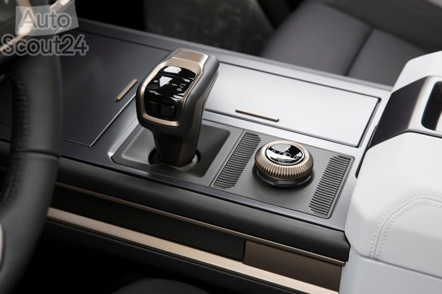GMC-Hummer_EV-2022-1280-1f.jpg