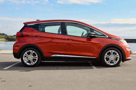 Editorial 2020 chevrolet bolt lt 03 sha
