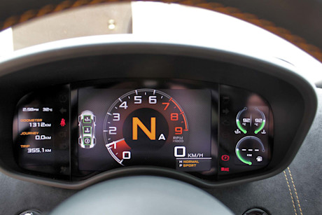 Editorial 2016 mclaren 570s pb 13