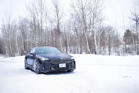 Editorial 2018 kia stinger gt limited 06 jp