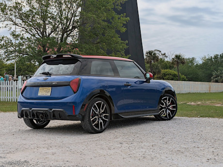 Editorial 2025 mini cooper jcw 3door fd sbe 250410 1