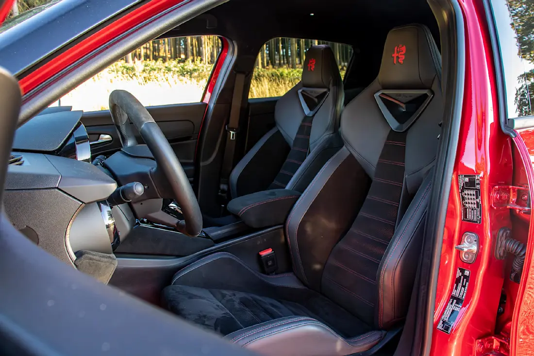 alfa-romeo-junior-sitze