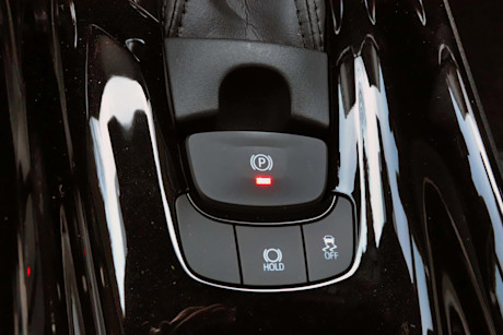 Editorial 2019 toyota c hr limited 25 jm