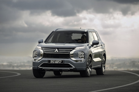 Zo gaat de nieuwe Mitsubishi Outlander PHEV (2025) zijn concurrenten te lijf