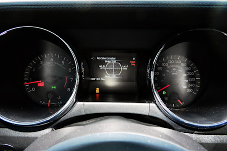Editorial 2015 ford mustang v6 jb 21