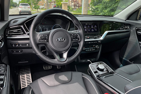 Editorial 2021 kia niro ev sx touring 19 ct