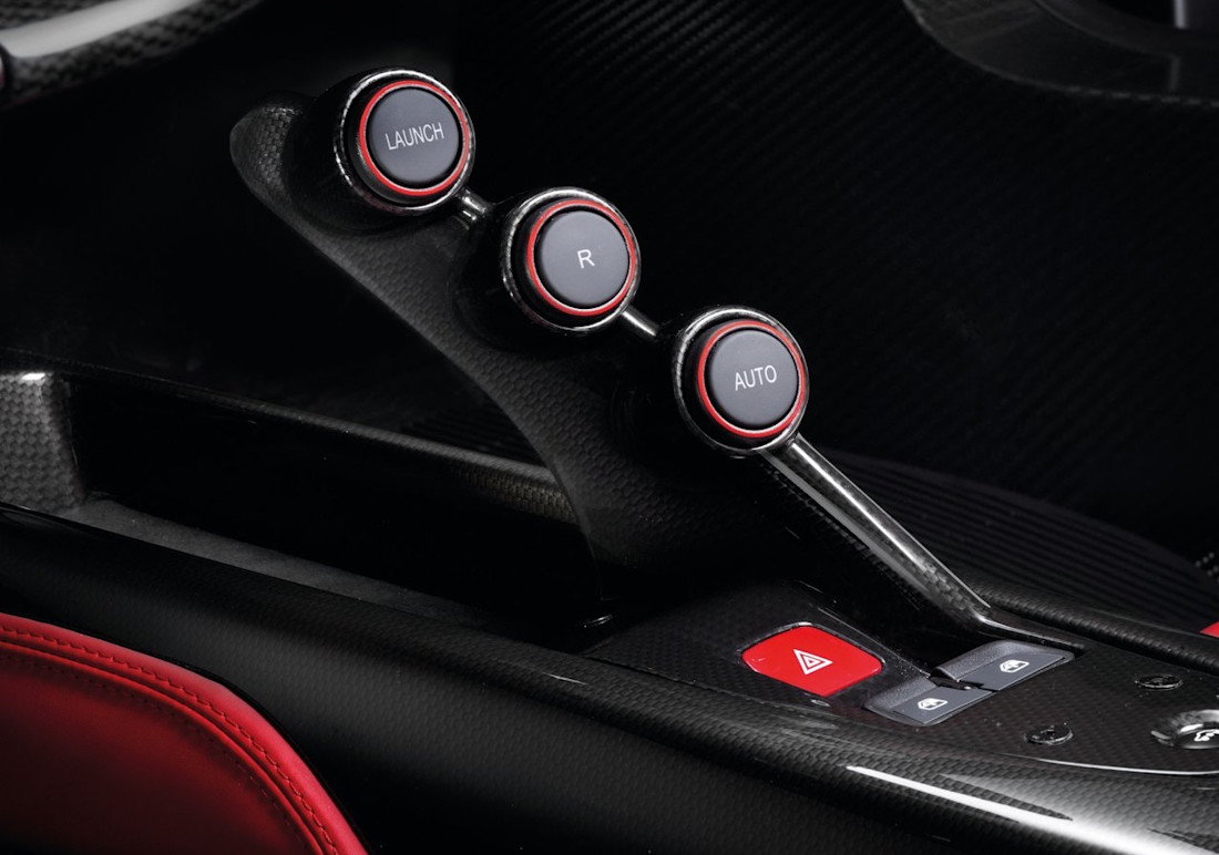 Ferrari-LaFerrari-2014 interior