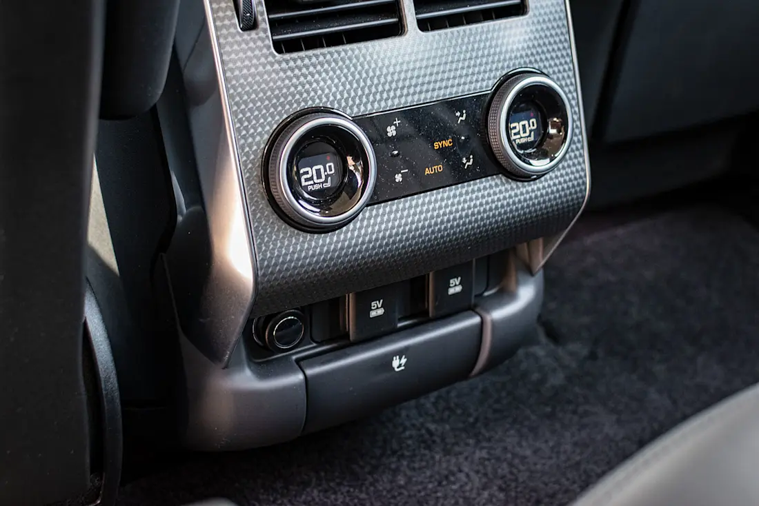 Range-Rover-Sport-P400-HST-Climate Range-Rover-Sport-P400-HST-Climate