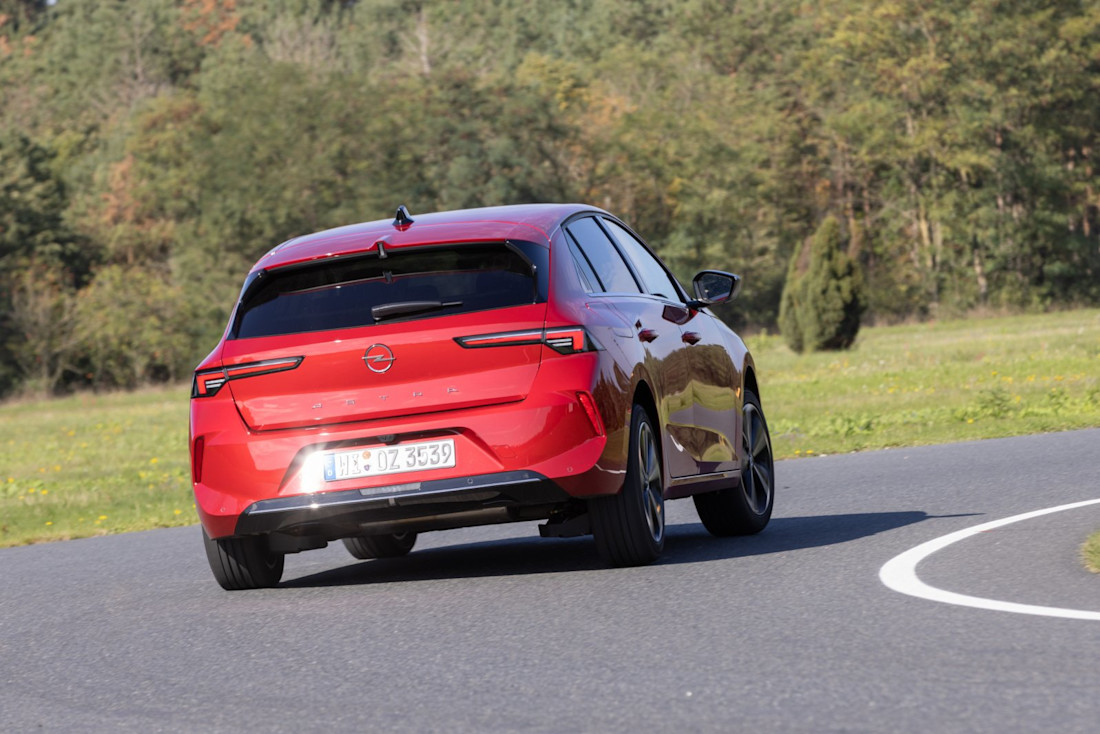 test-mazda3-2023-2.jpg