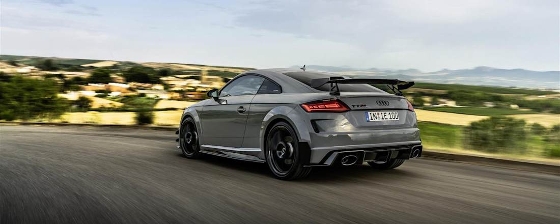 Audi TT RS Coupé iconic edition: oltre il tempo