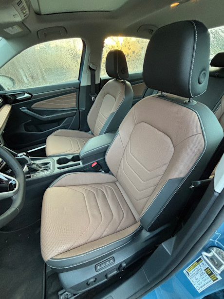 Volkswagen Jetta Highline 2025 : essai routier Image