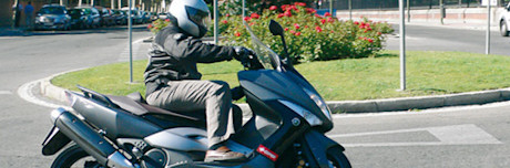 Prova: Yamaha T-MAX 500 – Il più venduto in Italia!