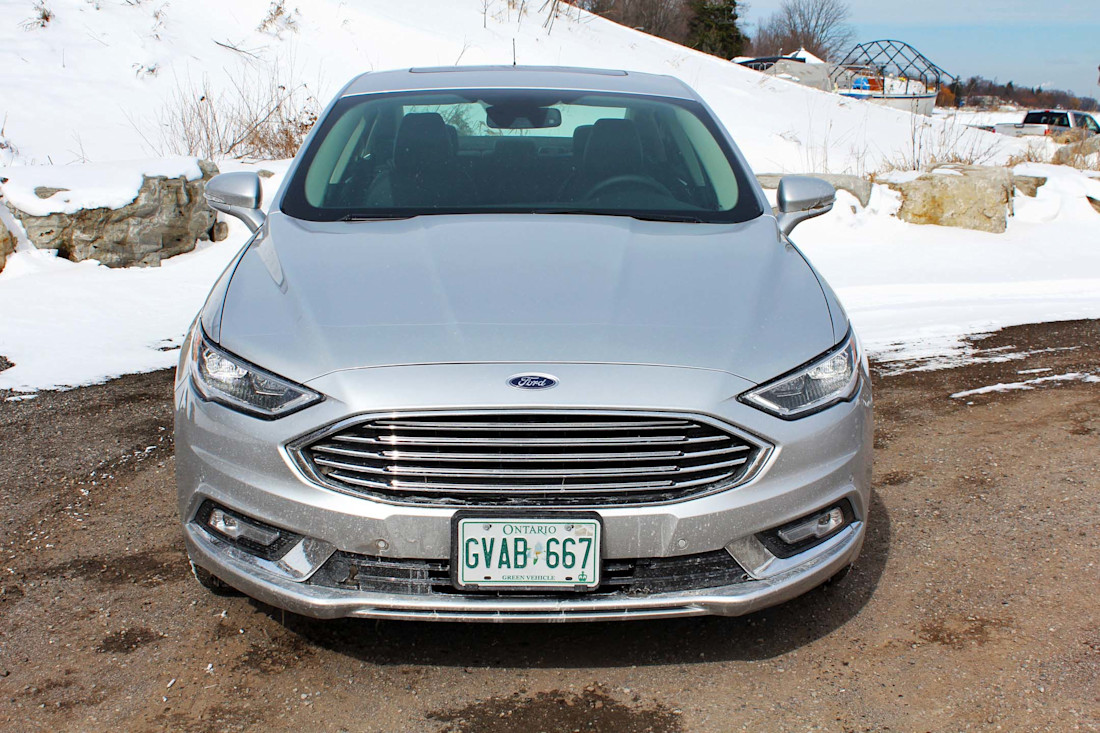 Editorial 2017 ford fusion energi platinum 02 pb