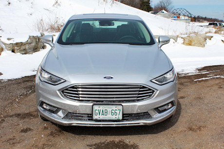 Editorial 2017 ford fusion energi platinum 02 pb