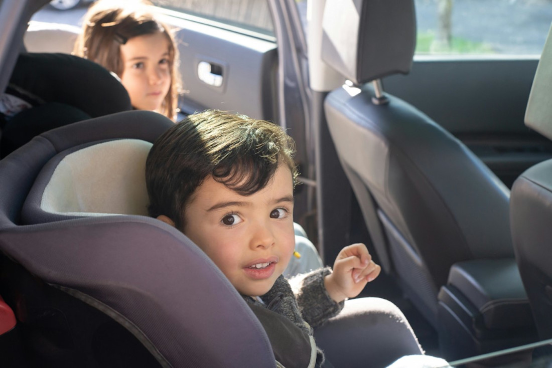 Zitverhogers voor kinderen in de auto: Alles wat je moet weten