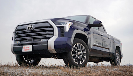 Editorial 2022 toyota tundra double cab limited 04 di
