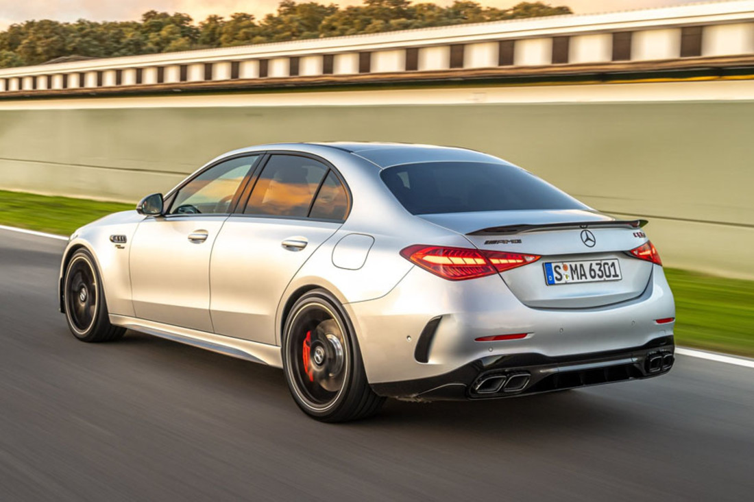 Mercedes-Benz-C63_S_AMG_E_Performance-2023-1600-31.jpg