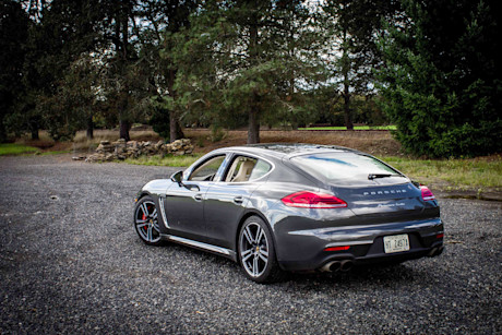 Editorial 08 bm 2014 porsche panamera turbo