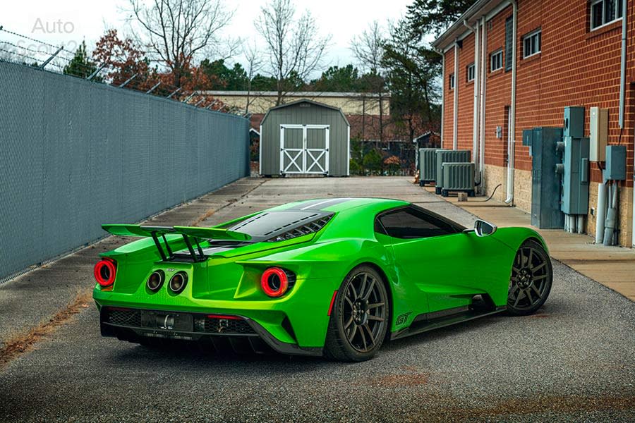 Ford-GT-4.jpg