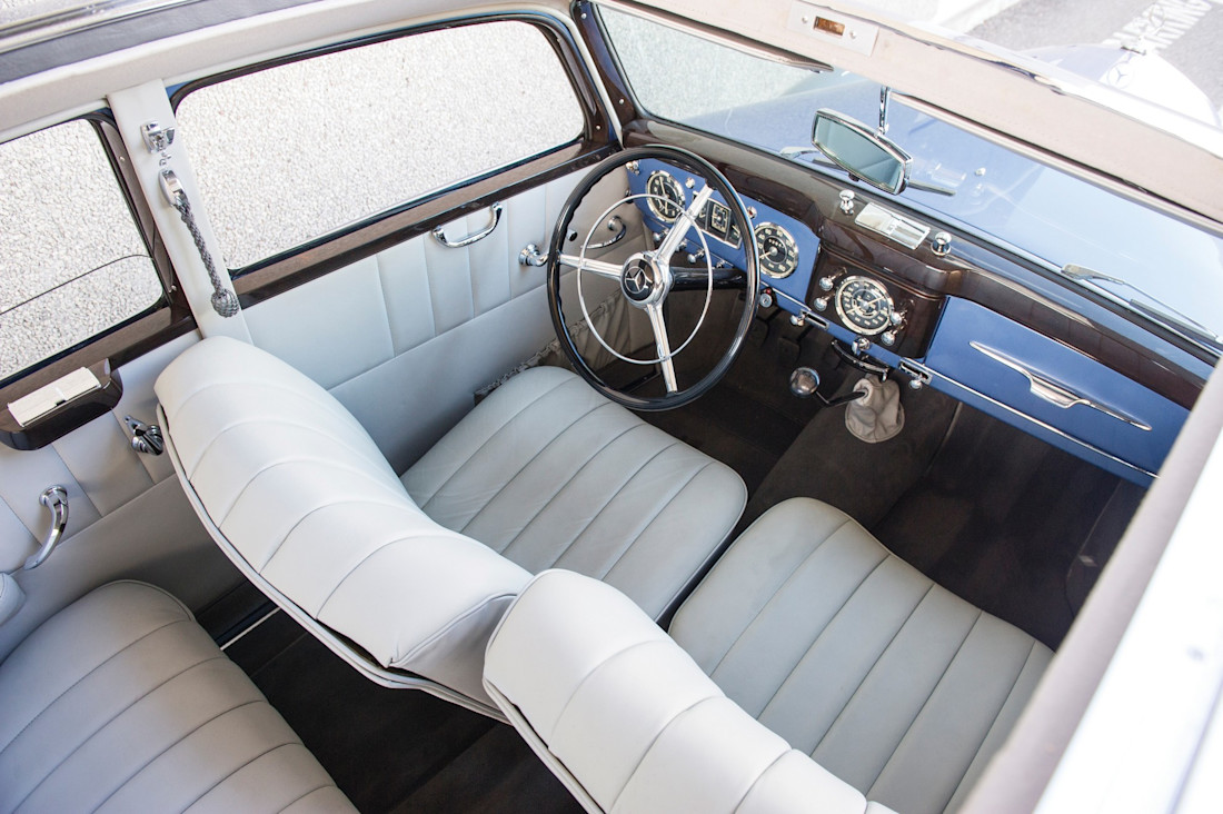 mercedes-benz 220 limousine 9