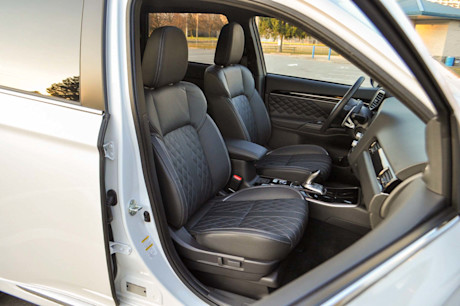 Editorial 2020 mitsubishi outlander phev gt s awc 13 mb