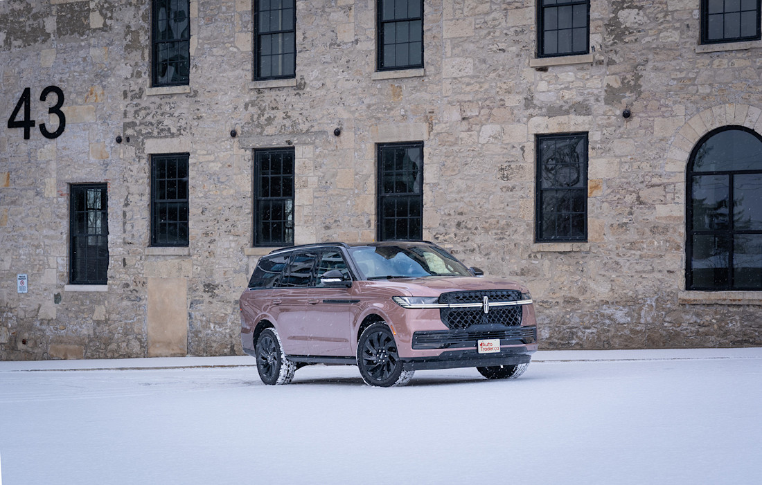 2026 Lincoln Navigator - TD - JW - 260413 - 9.jpg