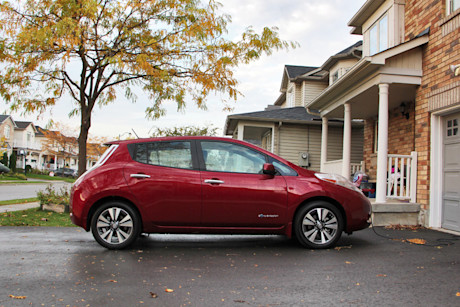 Editorial 2015 nissan leaf jy 05 4265
