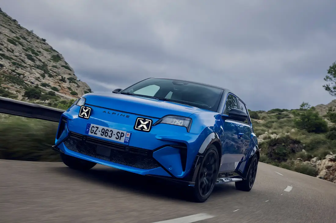 Alpine A290-front side
