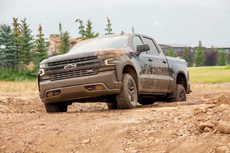 Editorial 2019 chevrolet silverado z71 03 lw