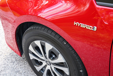 Editorial 2021 toyota prius technology advanced awd e 11 jm