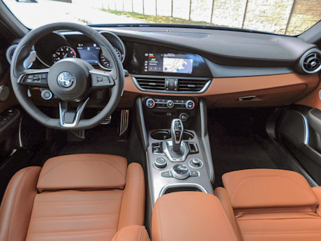 Editorial 2021 alfa romeo giulia ti sport awd 15 sh