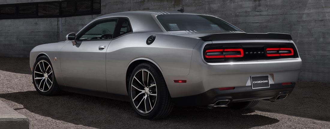 dodge-challenger-l-02
